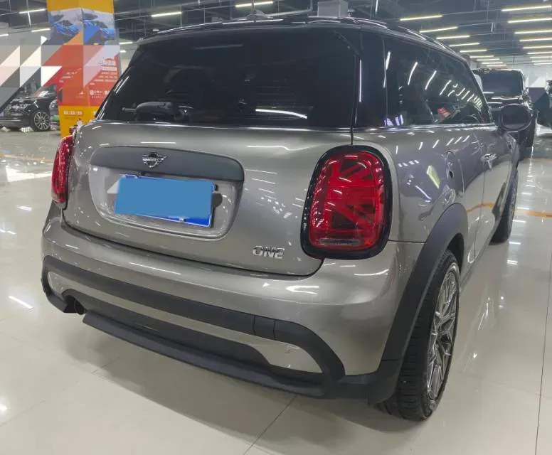 2023 MINI MINI 1.5T 102HP L3 7DCT,autocango,china used car exporter,china ev exporter,chinese used car exporter,chinese used ev exporter