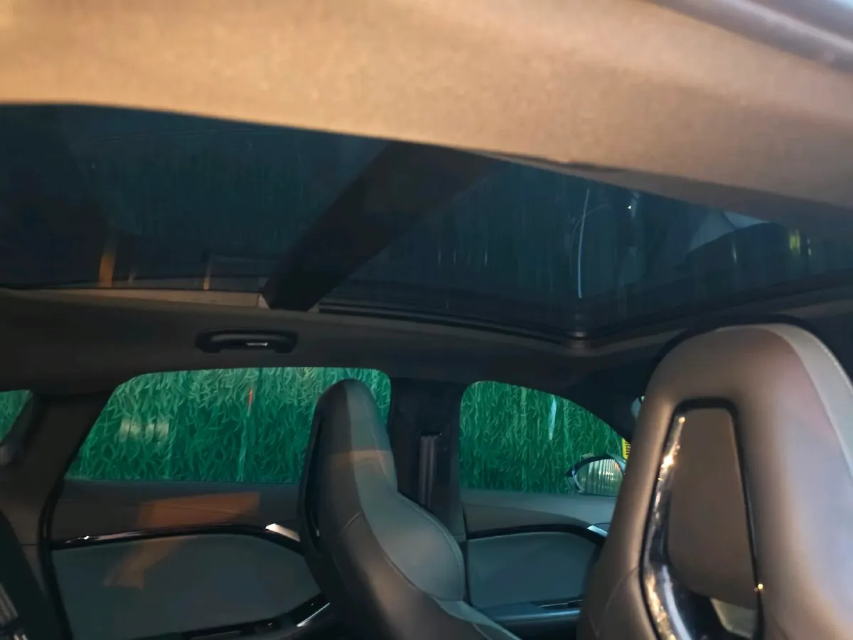 2023 MG 7 1.5T 188HP L4 7DCT,autocango,china used car exporter,china ev exporter,chinese used car exporter,chinese used ev exporter
