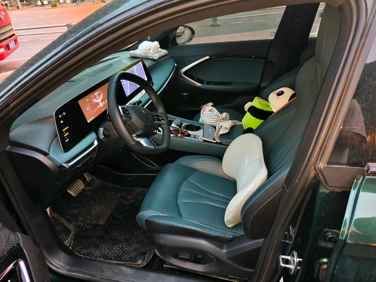 2023 MG 7 1.5T 188HP L4 7DCT,autocango,china used car exporter,china ev exporter,chinese used car exporter,chinese used ev exporter