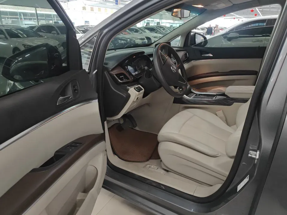 2021 Buick GL8 2.0T 237HP L4 9AT,autocango,china used car exporter,china ev exporter,chinese used car exporter,chinese used ev exporter