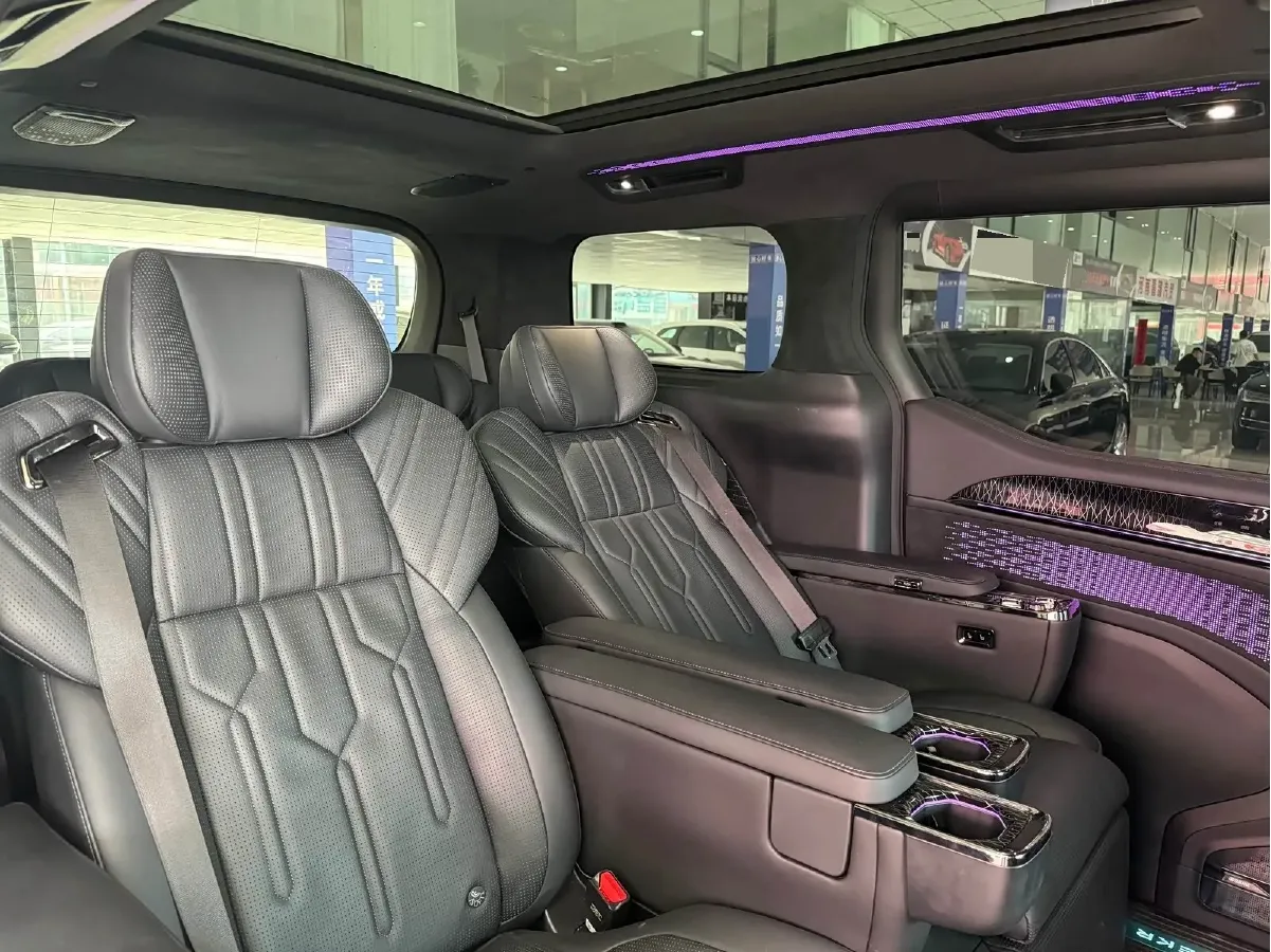 2022 Zeekr 009 BEV 140KWH,autocango,china used car exporter,china ev exporter,chinese used car exporter,chinese used ev exporter