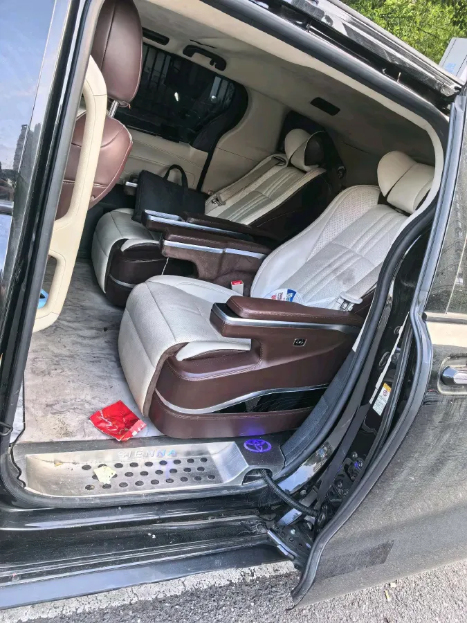 2021 Toyota Sienna 2.5L 192HP L4 E-CVT Hybrid,autocango,china used car exporter,china ev exporter,chinese used car exporter,chinese used ev exporter