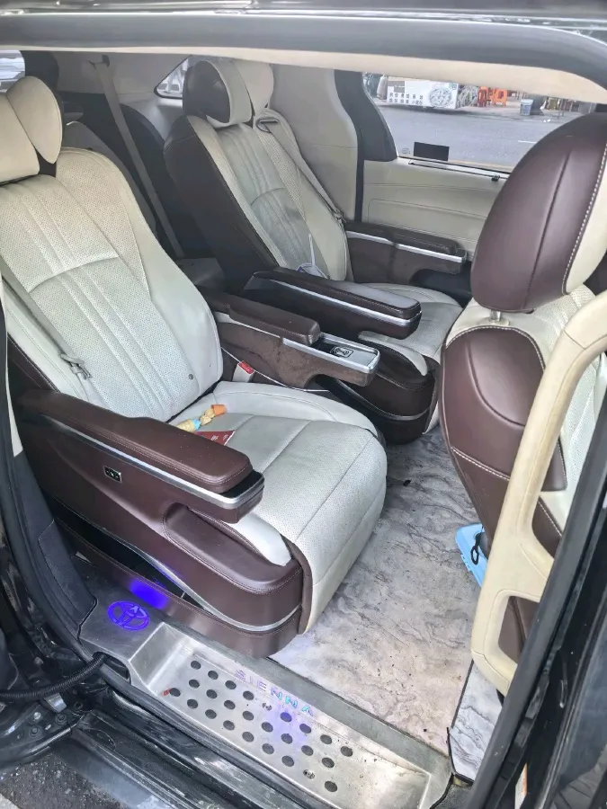 2021 Toyota Sienna 2.5L 192HP L4 E-CVT Hybrid,autocango,china used car exporter,china ev exporter,chinese used car exporter,chinese used ev exporter