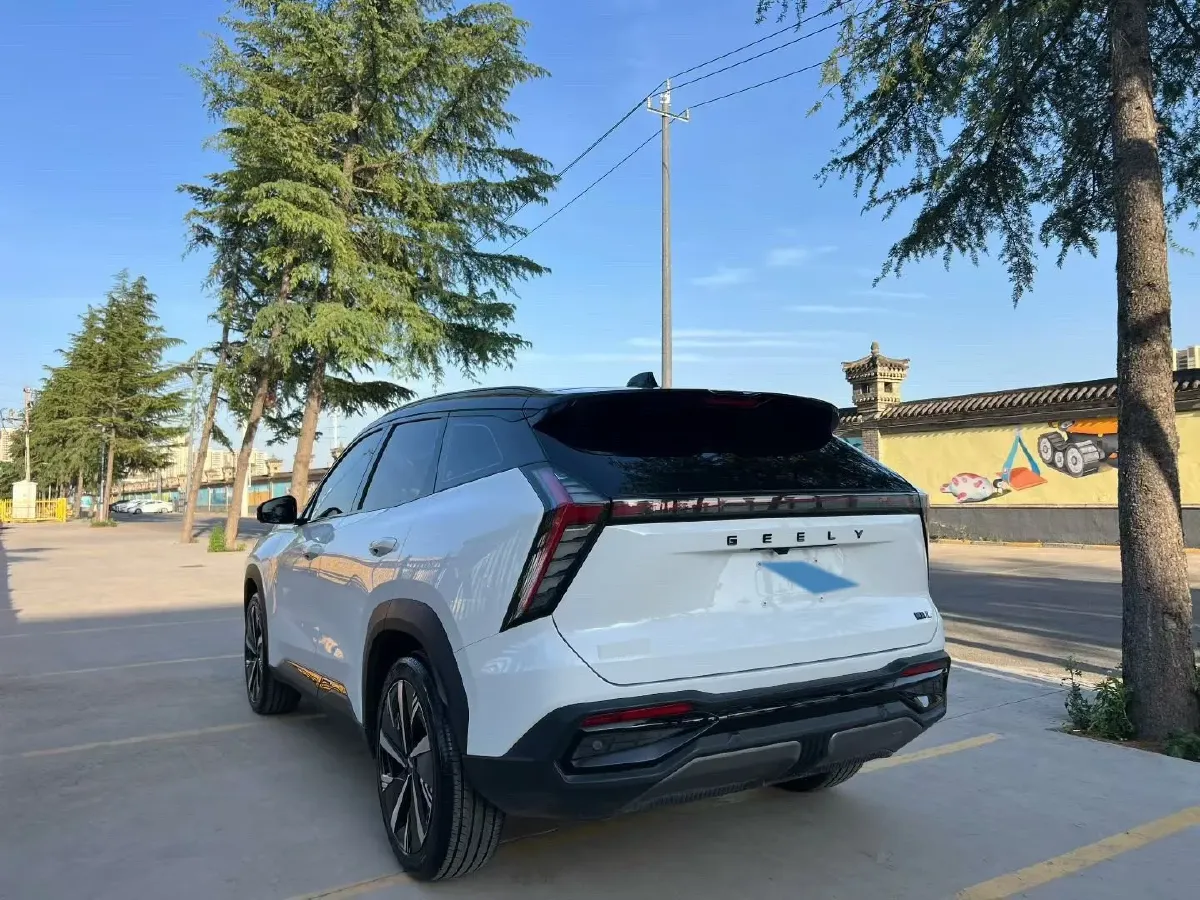 2023 Geely StarRay 1.5T 181HP L4 7DCT,autocango,china used car exporter,china ev exporter,chinese used car exporter,chinese used ev exporter