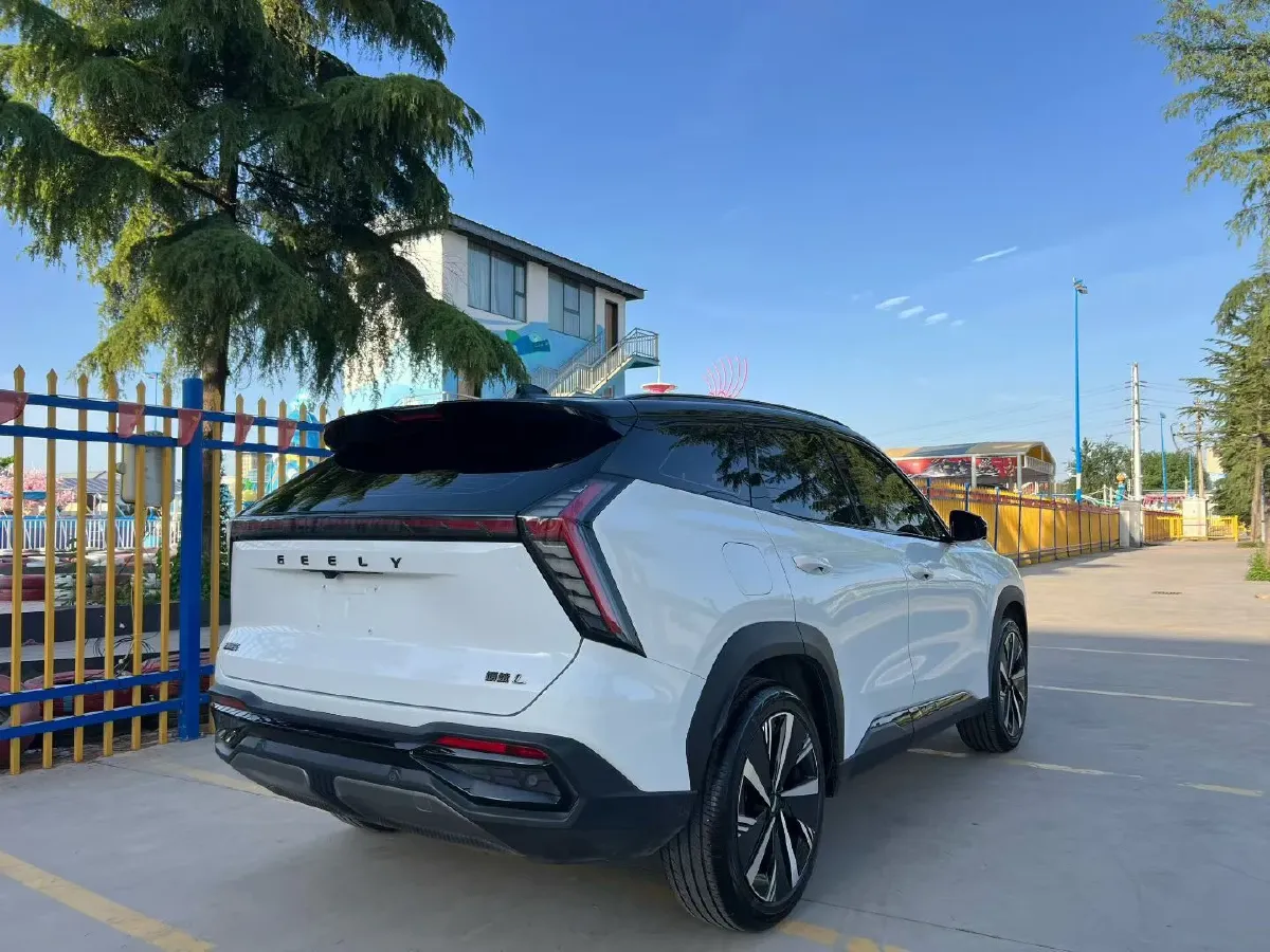 2023 Geely StarRay 1.5T 181HP L4 7DCT,autocango,china used car exporter,china ev exporter,chinese used car exporter,chinese used ev exporter