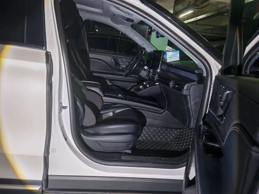 2020 Lincoln Corsair 2.0T 245HP L4 8AT,autocango,china used car exporter,china ev exporter,chinese used car exporter,chinese used ev exporter