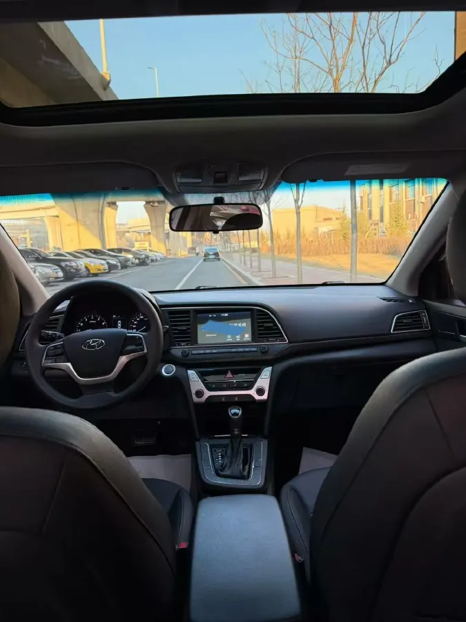 2016 Hyundai Elantra 1.6L 130HP L4 6AT,autocango,china used car exporter,china ev exporter,chinese used car exporter,chinese used ev exporter