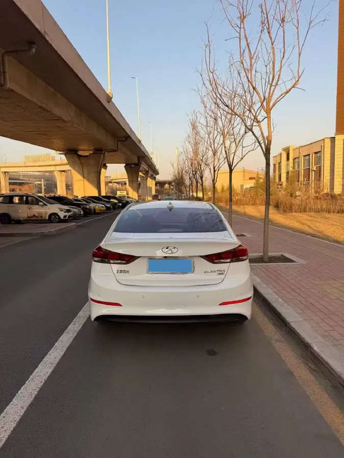 2016 Hyundai Elantra 1.6L 130HP L4 6AT,autocango,china used car exporter,china ev exporter,chinese used car exporter,chinese used ev exporter