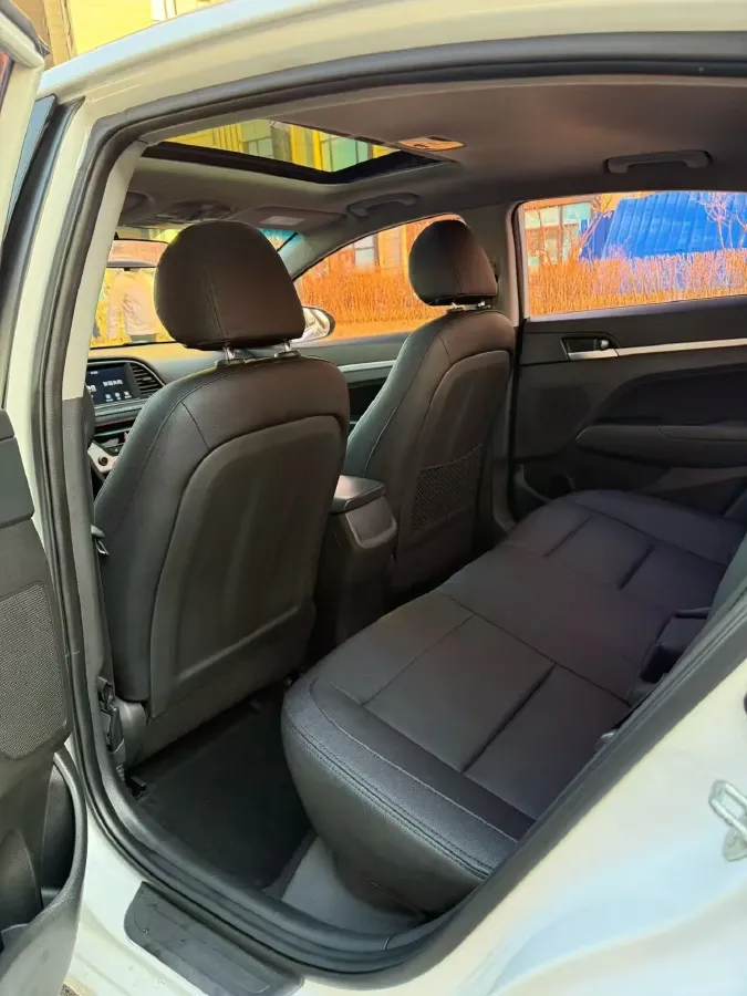 2016 Hyundai Elantra 1.6L 130HP L4 6AT,autocango,china used car exporter,china ev exporter,chinese used car exporter,chinese used ev exporter