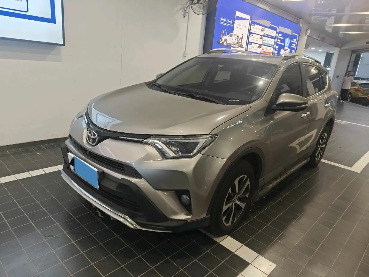 2019 Toyota RAV4 2.0L 151HP L4 CVT,autocango,china used car exporter,china ev exporter,chinese used car exporter,chinese used ev exporter