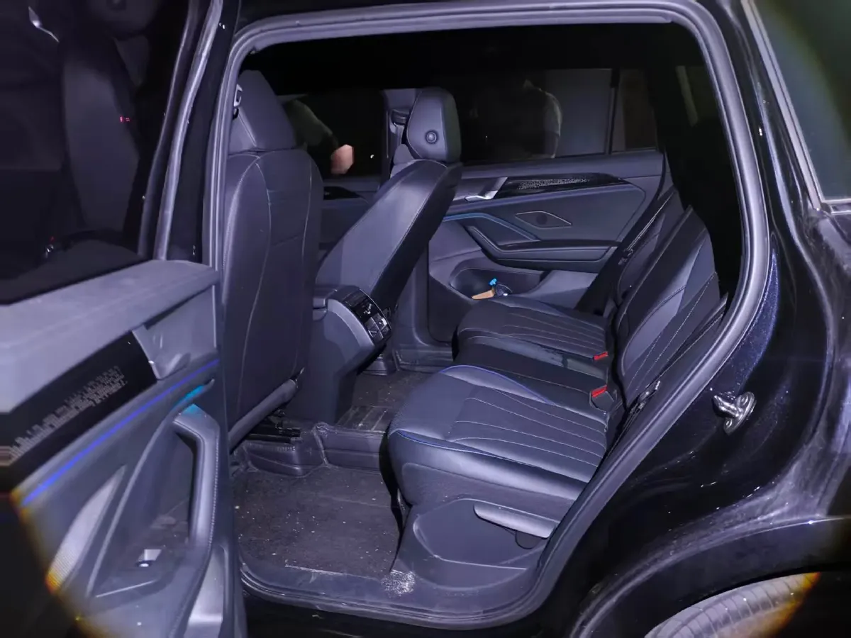 2024 Volkswagen Tiguan L 2.0T 186HP L4 7DCT,autocango,china used car exporter,china ev exporter,chinese used car exporter,chinese used ev exporter