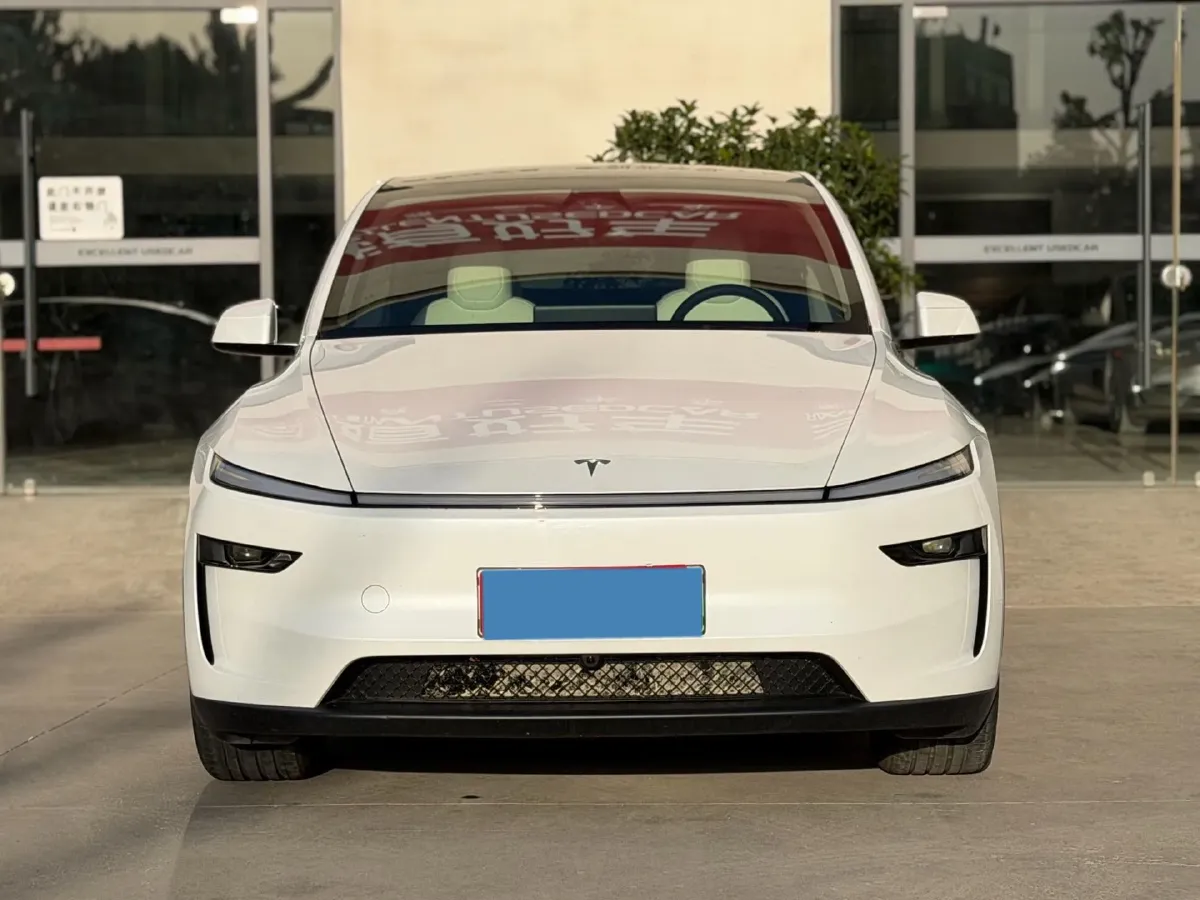 2025 Tesla Model Y BEV 78.4KWH,autocango,china used car exporter,china ev exporter,chinese used car exporter,chinese used ev exporter