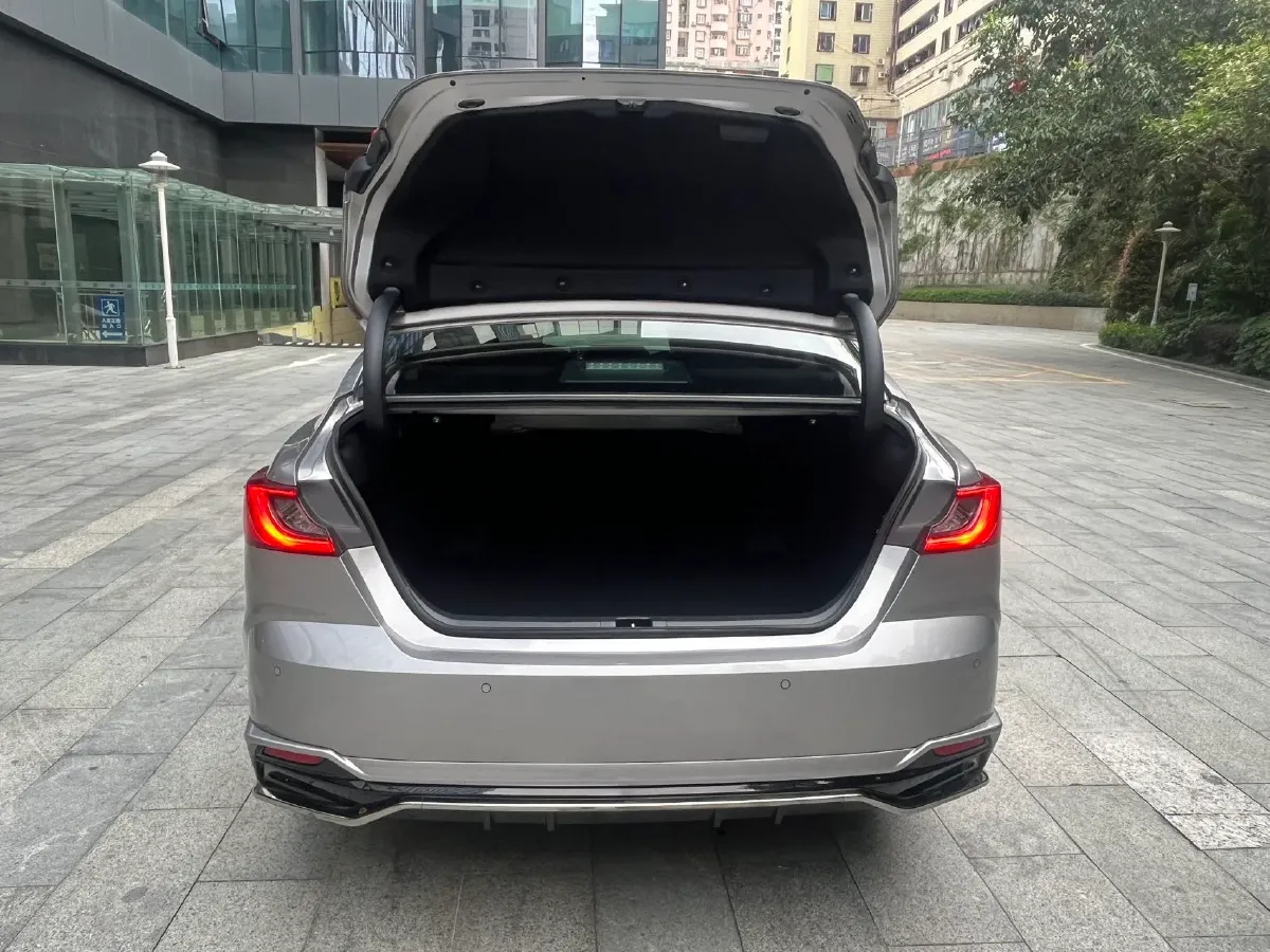 2024 Toyota Camry 2.0L 152HP L4 E-CVT Hybrid,autocango,china used car exporter,china ev exporter,chinese used car exporter,chinese used ev exporter