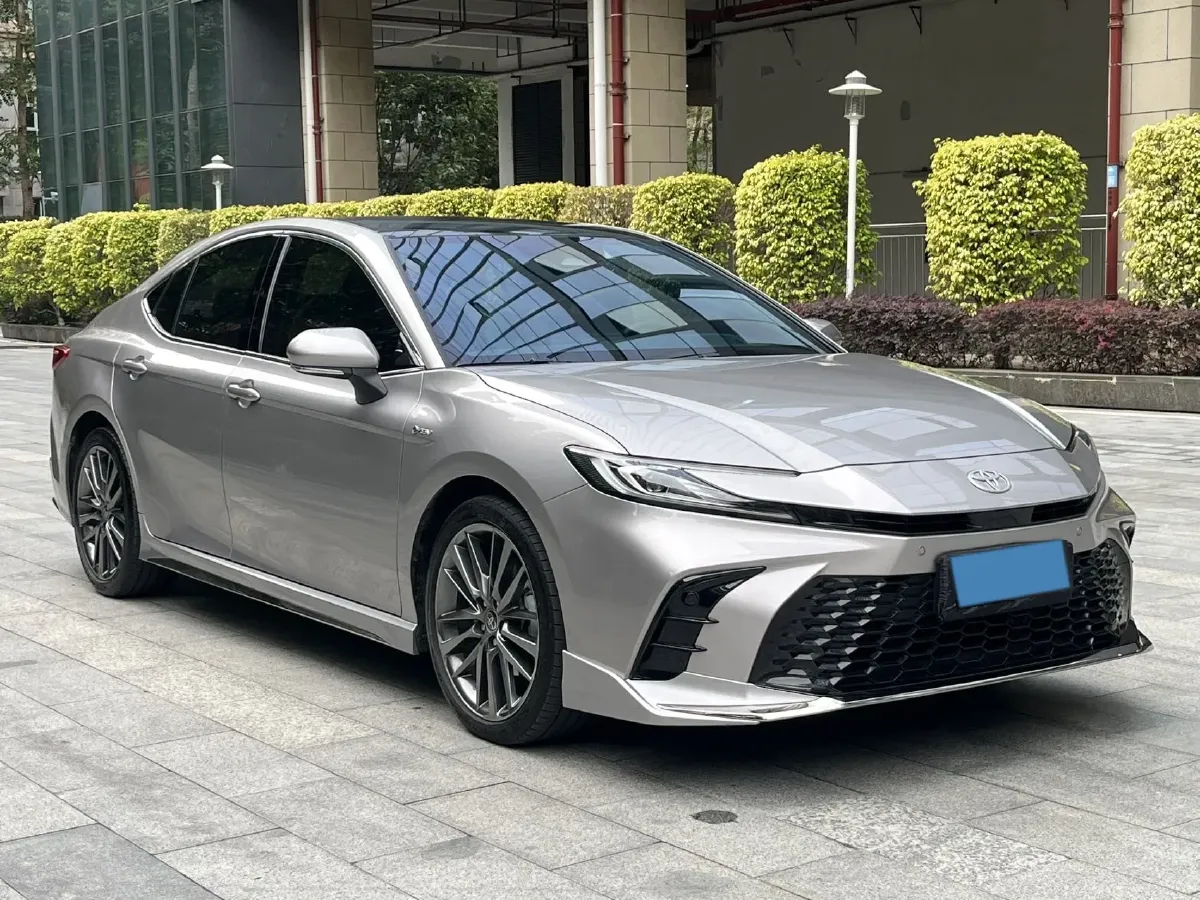 2024 Toyota Camry 2.0L 152HP L4 E-CVT Hybrid,autocango,china used car exporter,china ev exporter,chinese used car exporter,chinese used ev exporter