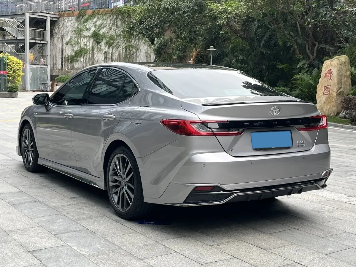 2024 Toyota Camry 2.0L 152HP L4 E-CVT Hybrid,autocango,china used car exporter,china ev exporter,chinese used car exporter,chinese used ev exporter