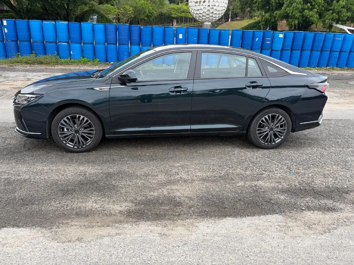 2021 DongFeng Aeolus YiXuan MAX 1.5T 190HP L4 7DCT,autocango,china used car exporter,china ev exporter,chinese used car exporter,chinese used ev exporter