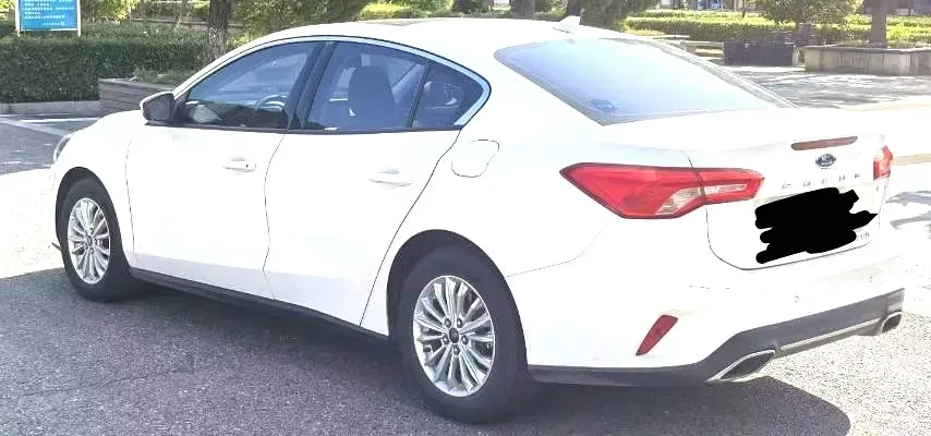 2022 Ford Focus 1.5T 177HP L4 6AT,autocango,china used car exporter,china ev exporter,chinese used car exporter,chinese used ev exporter