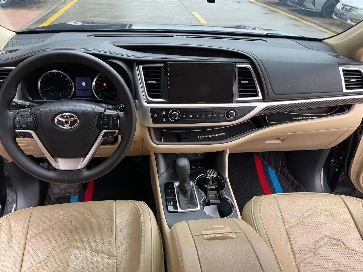 2021 Toyota Highlander 2.0T 220HP L4 6AT,autocango,china used car exporter,china ev exporter,chinese used car exporter,chinese used ev exporter