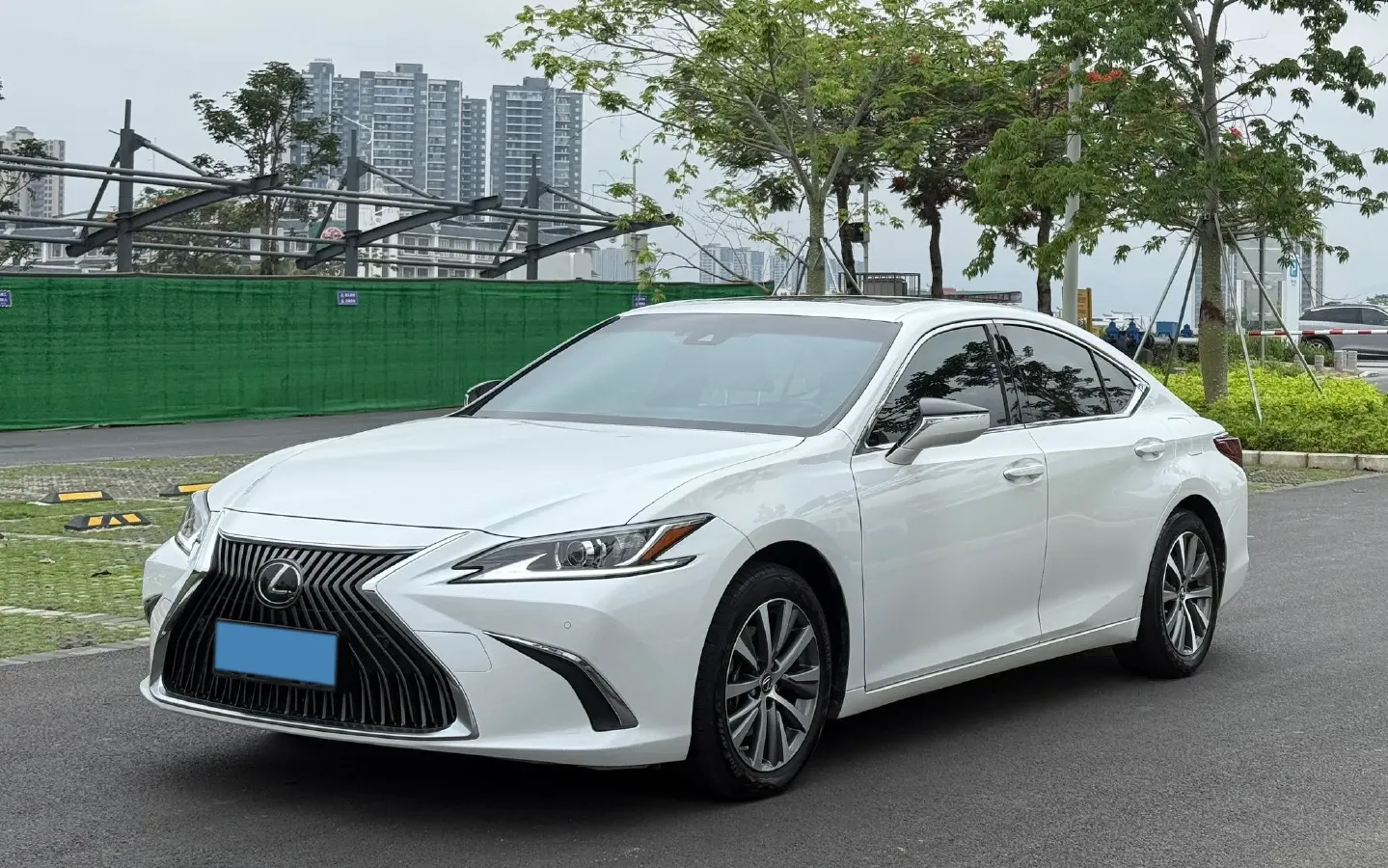 2020 Lexus ES 2.0L 173HP L4 CVT,autocango,china used car exporter,china ev exporter,chinese used car exporter,chinese used ev exporter