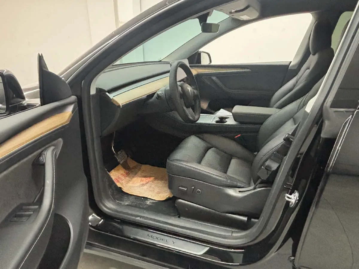 2022 Tesla Model Y BEV 60KWH,autocango,china used car exporter,china ev exporter,chinese used car exporter,chinese used ev exporter