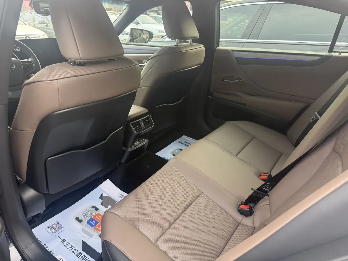 2025 Lexus ES 2.0L 173HP L4 CVT,autocango,china used car exporter,china ev exporter,chinese used car exporter,chinese used ev exporter