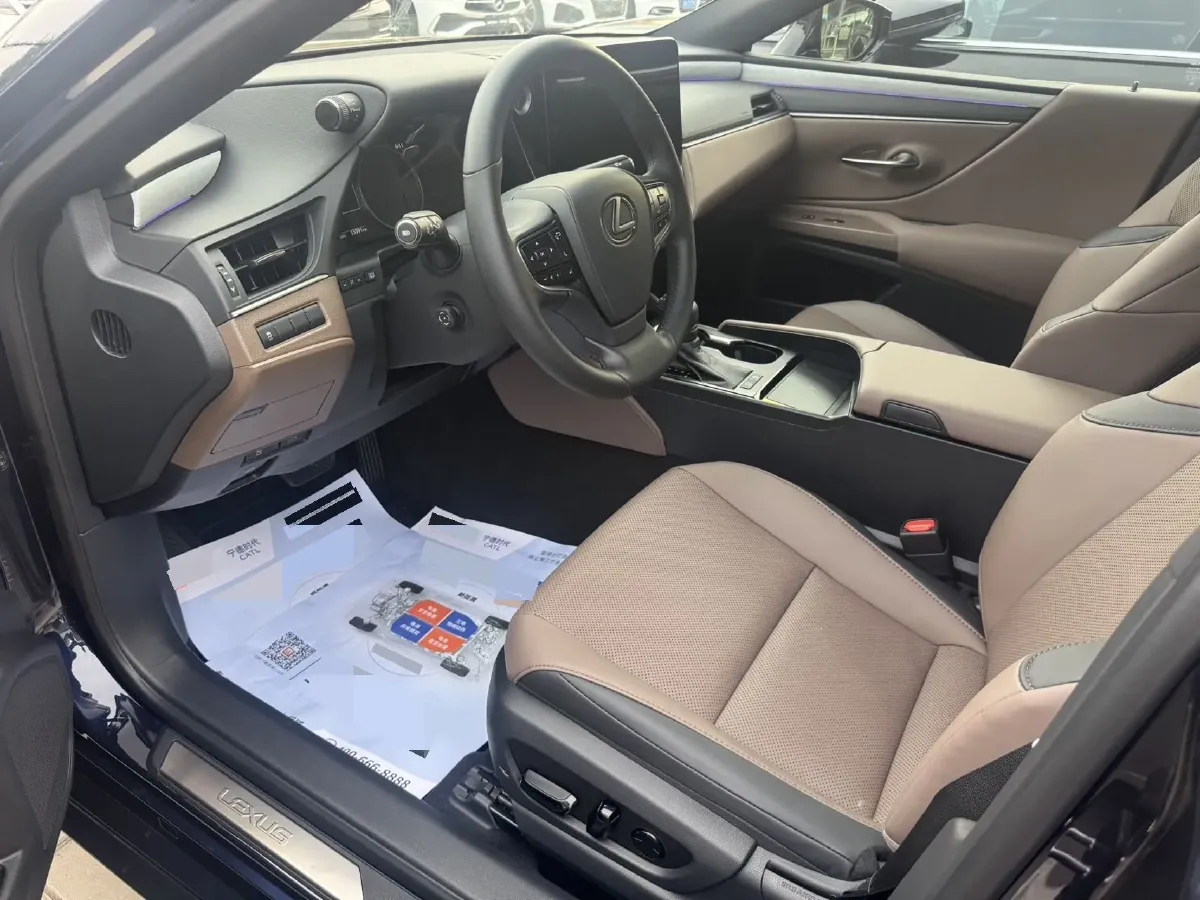 2025 Lexus ES 2.0L 173HP L4 CVT,autocango,china used car exporter,china ev exporter,chinese used car exporter,chinese used ev exporter