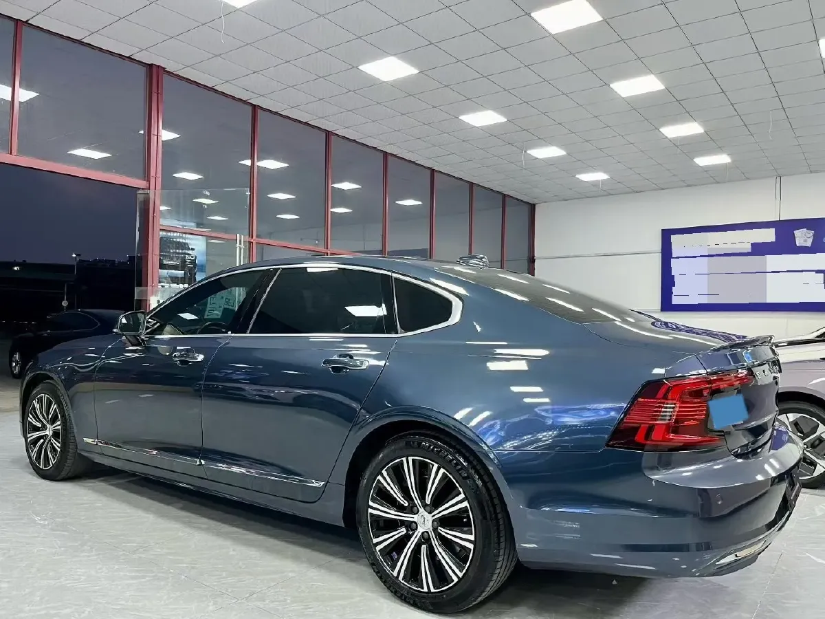 2022 Volvo S90 2.0T 250HP L4 8AT,autocango,china used car exporter,china ev exporter,chinese used car exporter,chinese used ev exporter