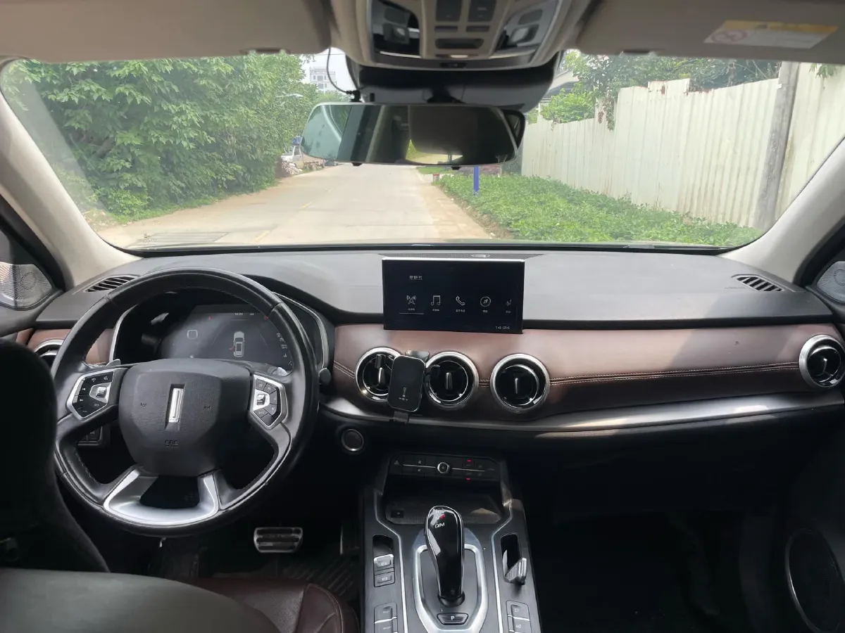 2018 WEY VV6 2.0T 197HP L4 7DCT,autocango,china used car exporter,china ev exporter,chinese used car exporter,chinese used ev exporter