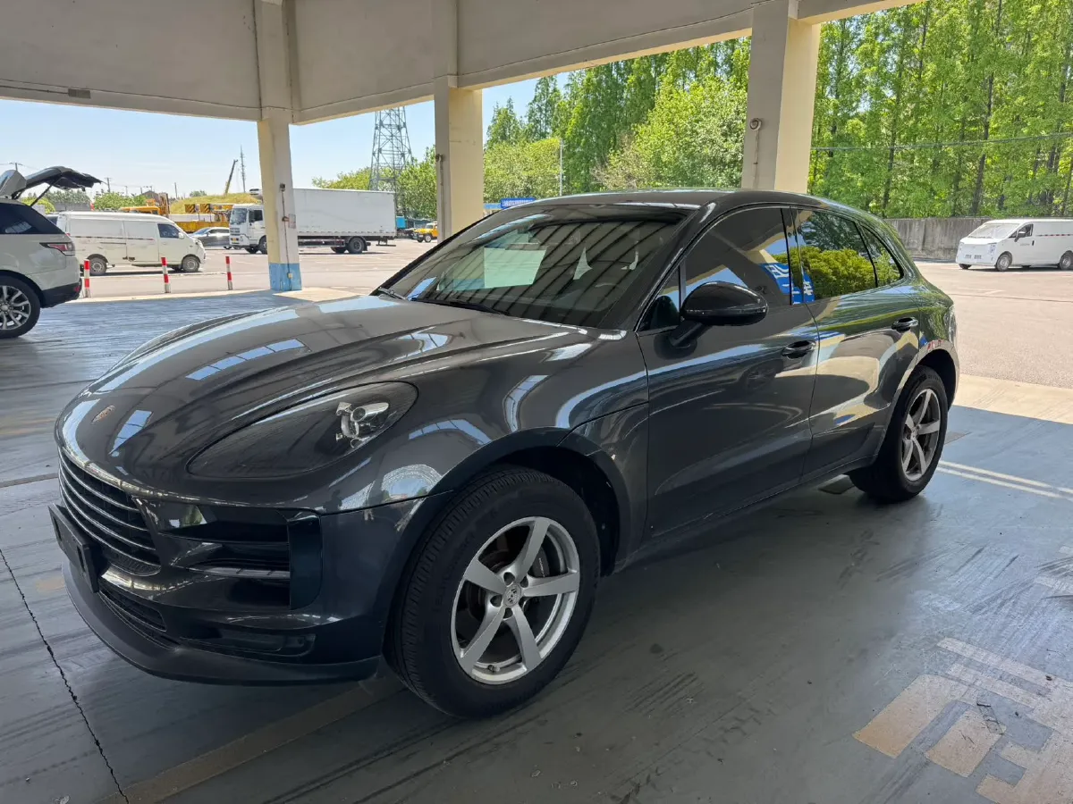 2018 Porsche Macan 2.0T 252HP L4 7DCT,autocango,china used car exporter,china ev exporter,chinese used car exporter,chinese used ev exporter