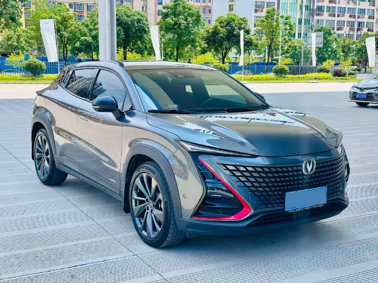 2020 ChangAn UNI-T 1.5T 180HP L4 7DCT,autocango,china used car exporter,china ev exporter,chinese used car exporter,chinese used ev exporter