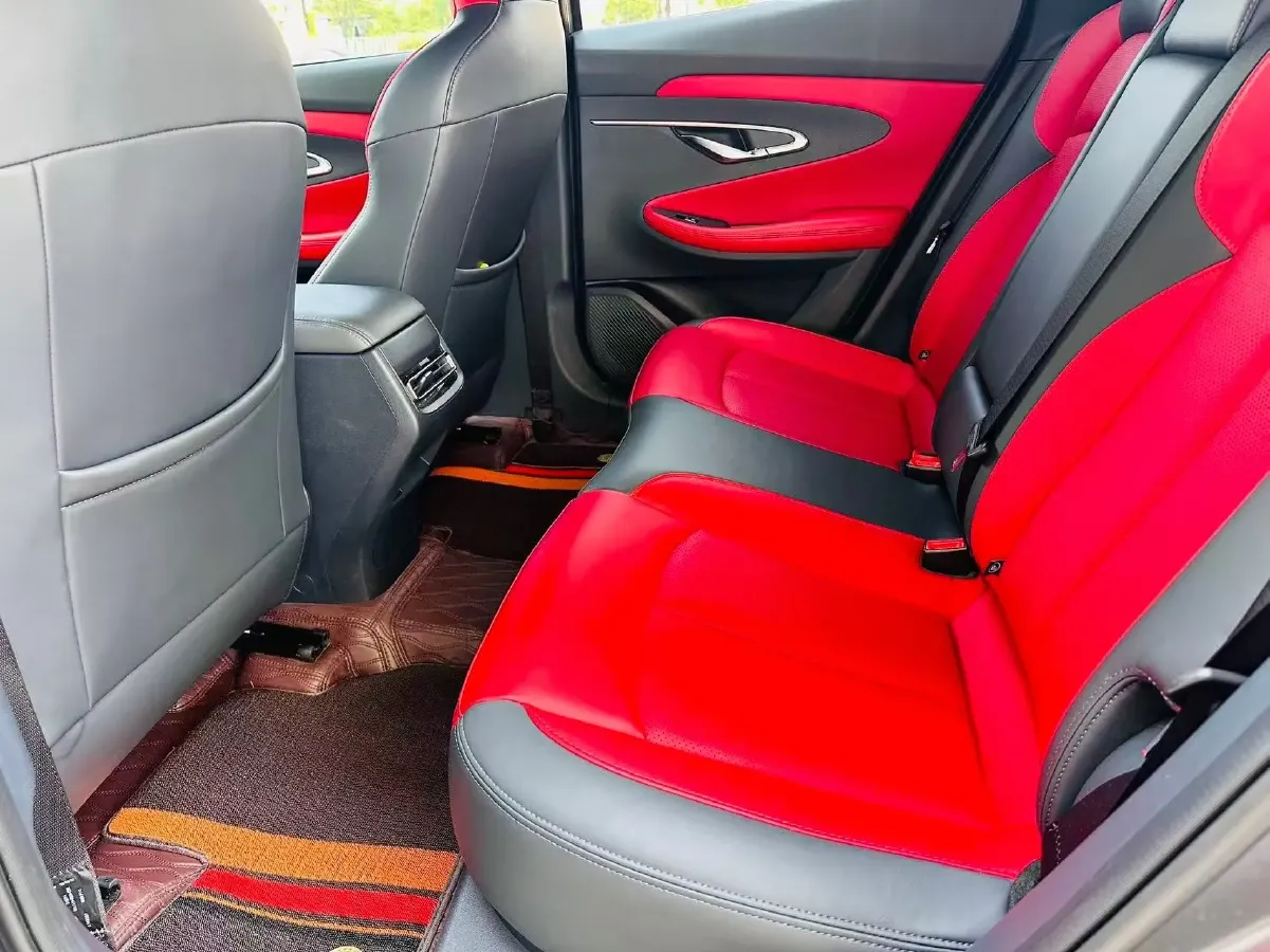 2020 ChangAn UNI-T 1.5T 180HP L4 7DCT,autocango,china used car exporter,china ev exporter,chinese used car exporter,chinese used ev exporter