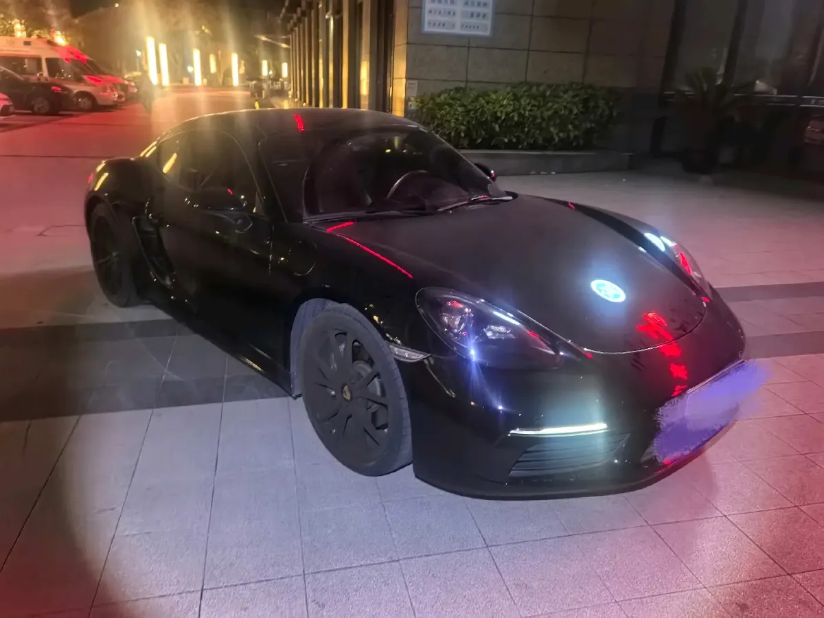 2019 Porsche 718 2.0T 300HP H4 7DCT,autocango,china used car exporter,china ev exporter,chinese used car exporter,chinese used ev exporter