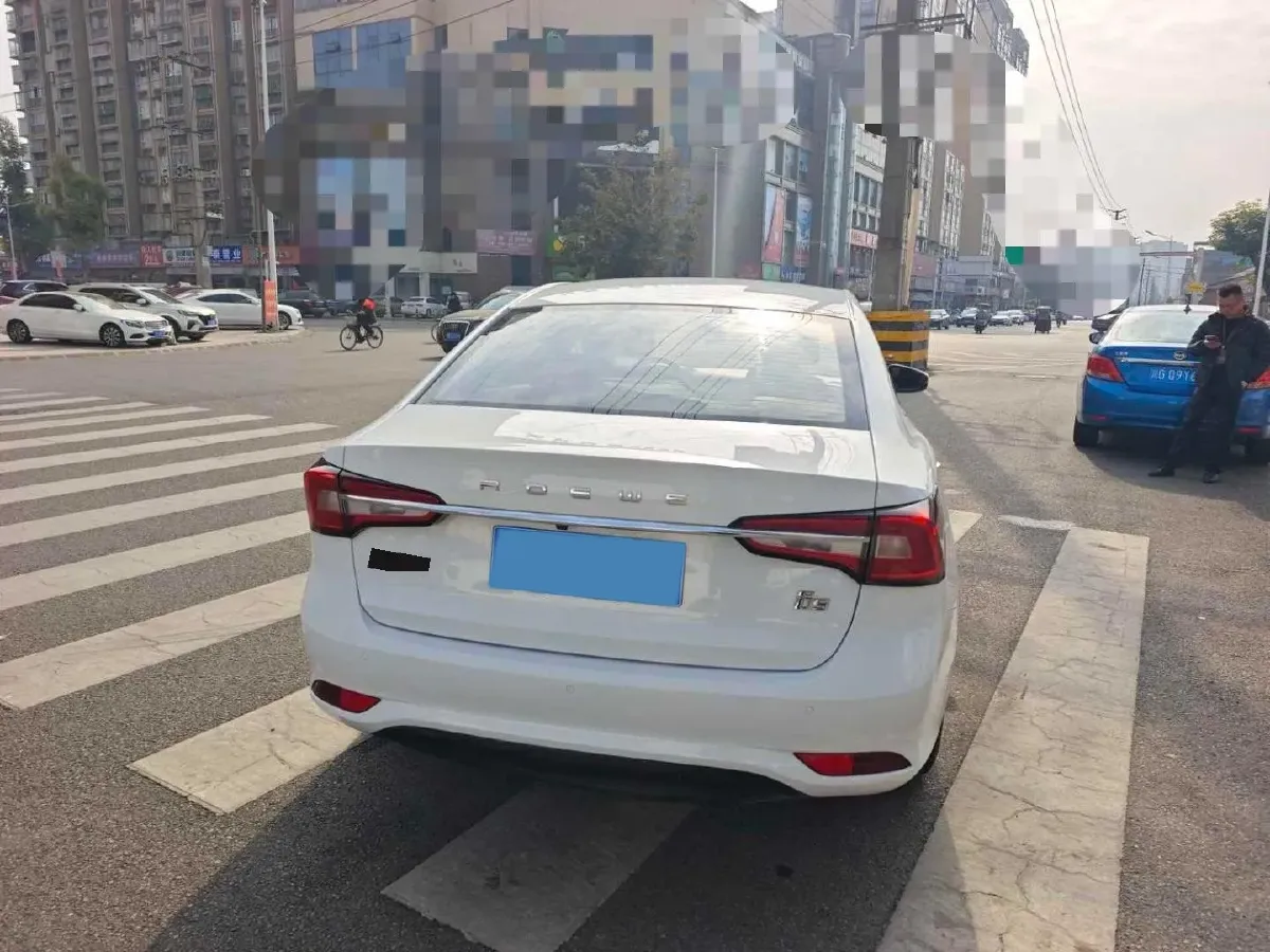 2019 Roewe i5 1.5L 120HP L4 5MT,autocango,china used car exporter,china ev exporter,chinese used car exporter,chinese used ev exporter