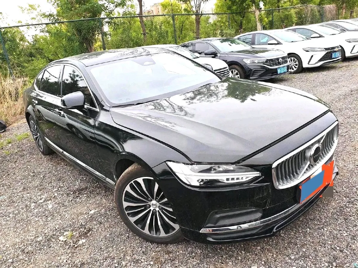 2023 Volvo S90 2.0T 250HP L4 8AT,autocango,china used car exporter,china ev exporter,chinese used car exporter,chinese used ev exporter
