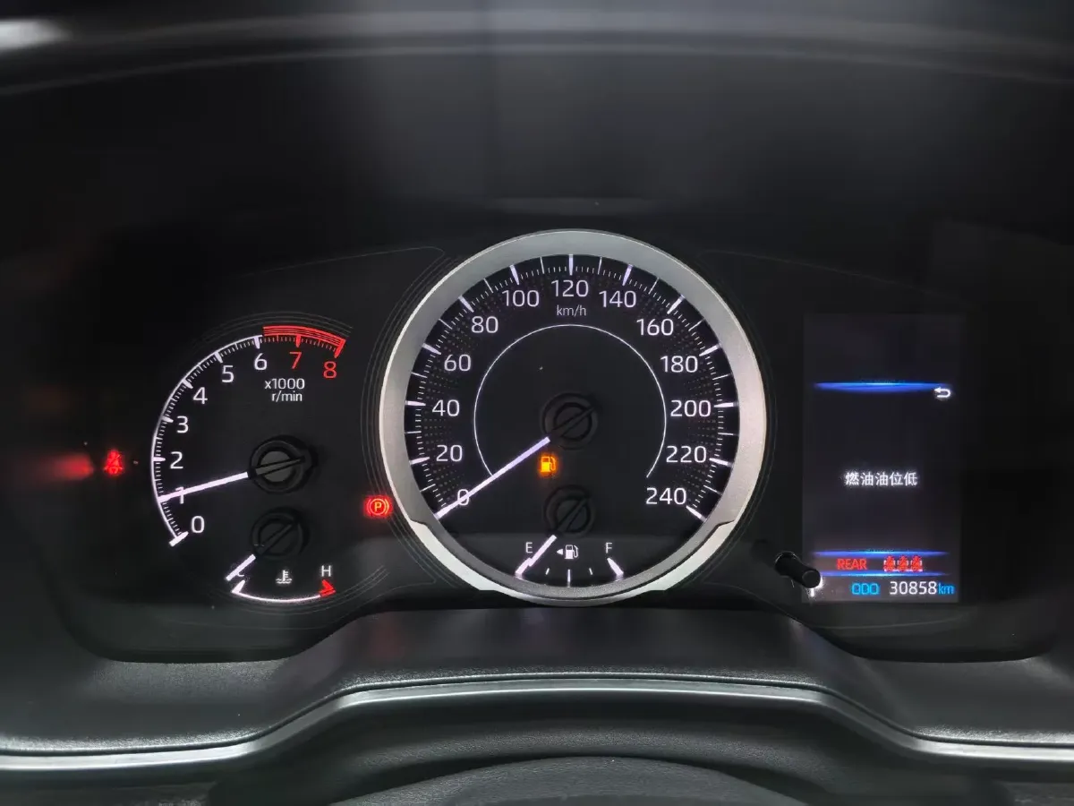 2021 Toyota Corolla 1.2T 116HP L4 CVT,autocango,china used car exporter,china ev exporter,chinese used car exporter,chinese used ev exporter