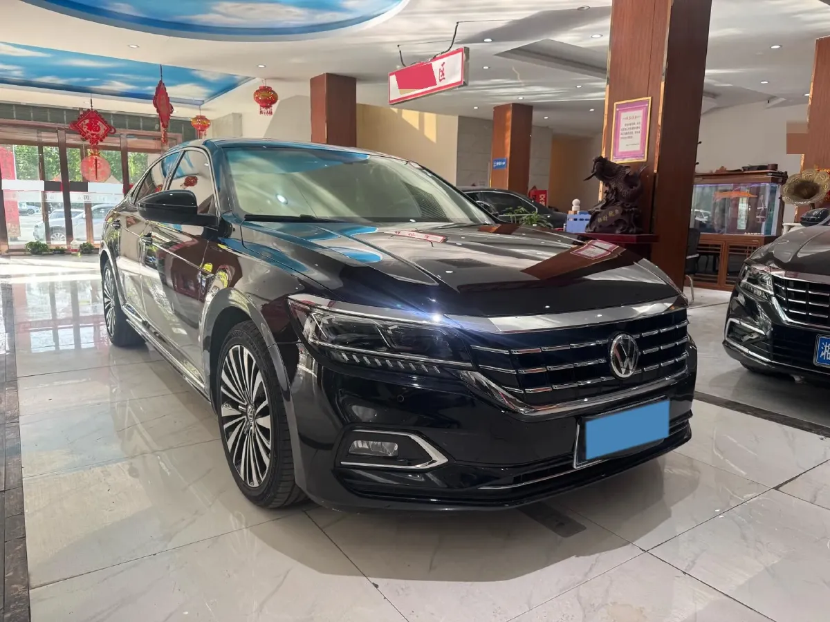 2019 Volvo V40 1.5T 152HP L4 6AT,autocango,china used car exporter,china ev exporter,chinese used car exporter,chinese used ev exporter