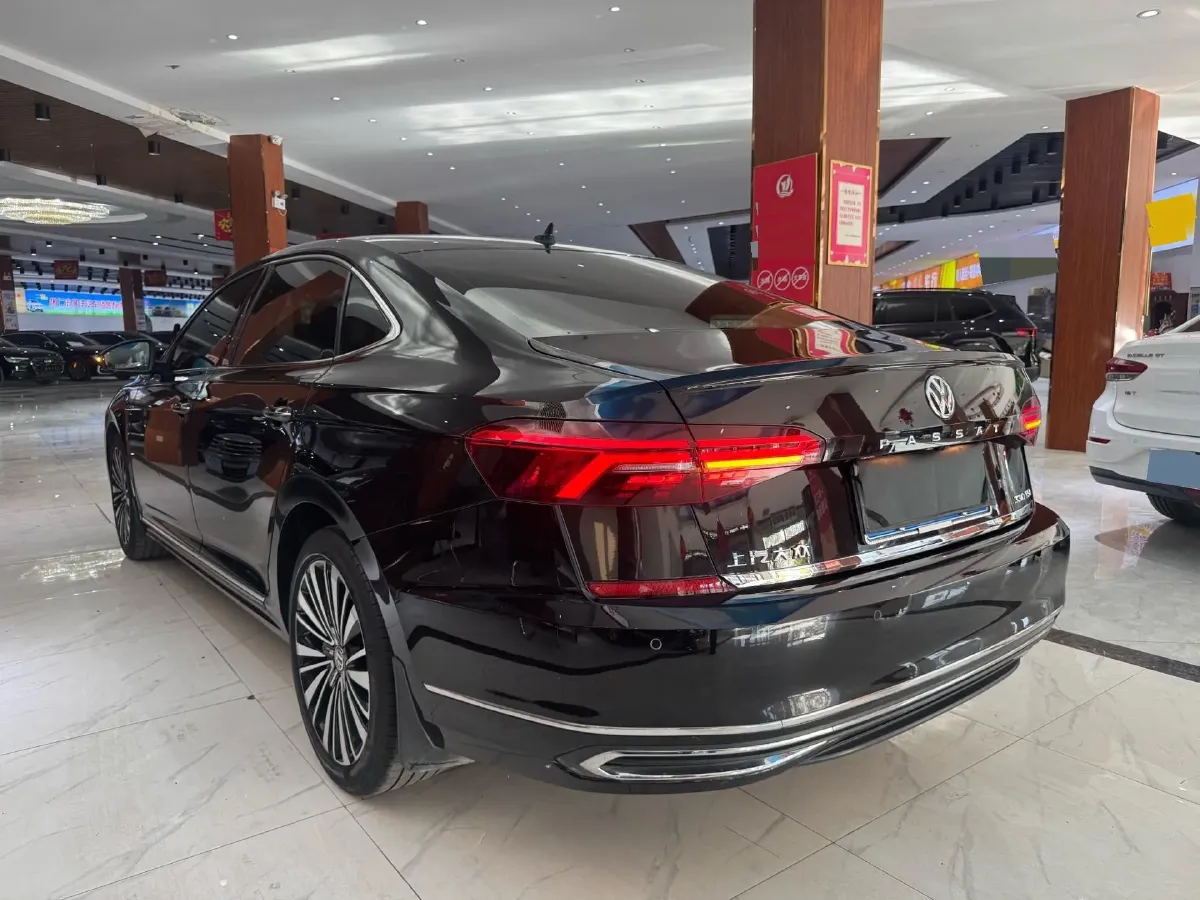 2019 Volvo V40 1.5T 152HP L4 6AT,autocango,china used car exporter,china ev exporter,chinese used car exporter,chinese used ev exporter