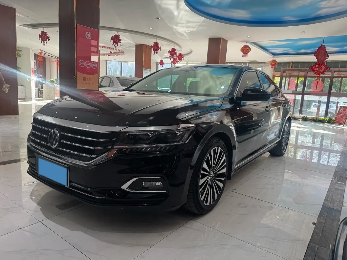 2019 Volvo V40 1.5T 152HP L4 6AT,autocango,china used car exporter,china ev exporter,chinese used car exporter,chinese used ev exporter