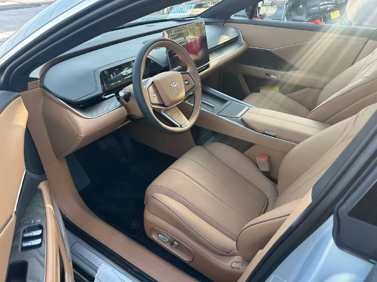 2026 Toyota Wildlander 2.0L 171HP L4 CVT,autocango,china used car exporter,china ev exporter,chinese used car exporter,chinese used ev exporter