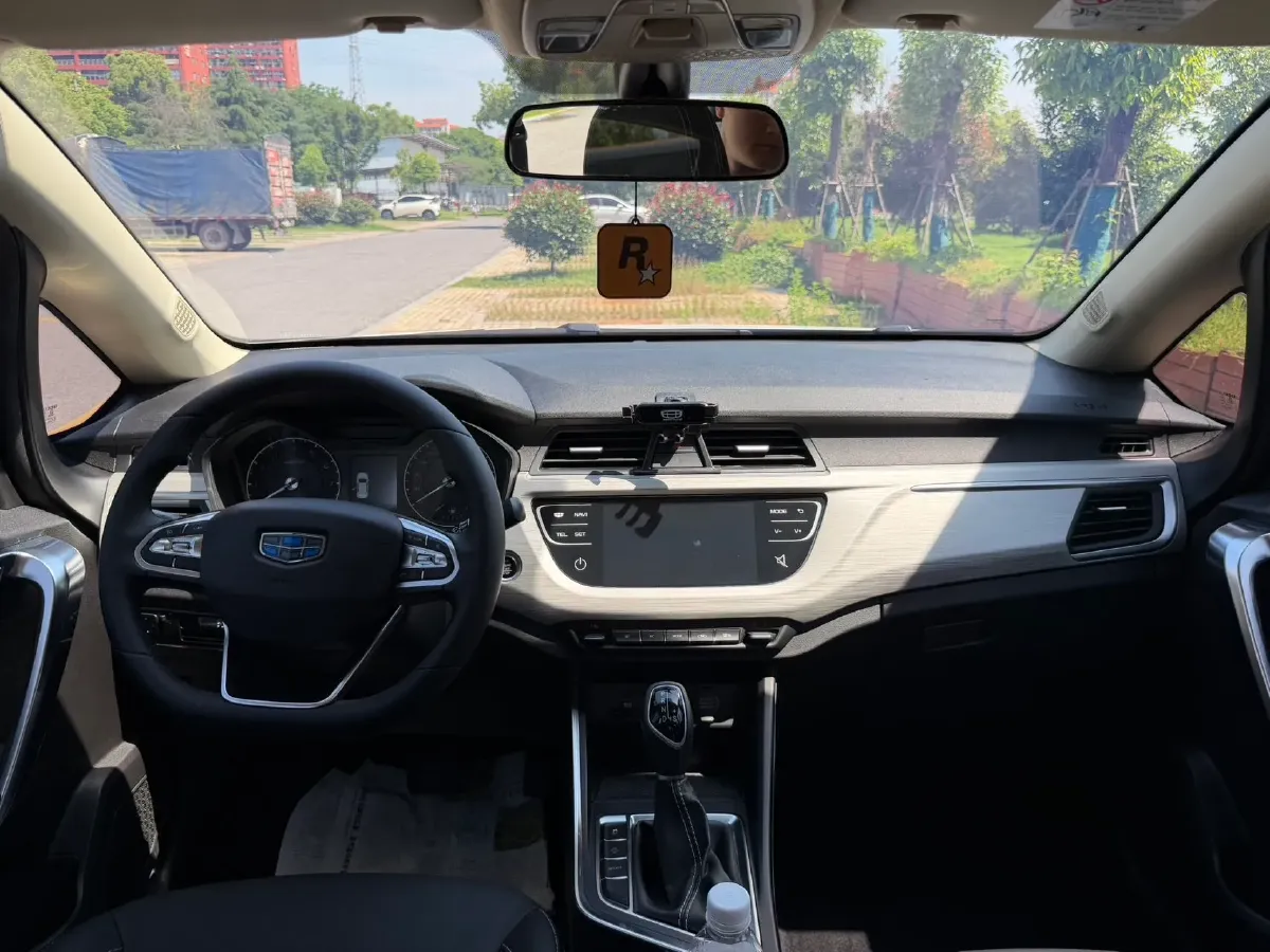2020 Geely Vision X3 1.5L 109HP L4 CVT,autocango,china used car exporter,china ev exporter,chinese used car exporter,chinese used ev exporter