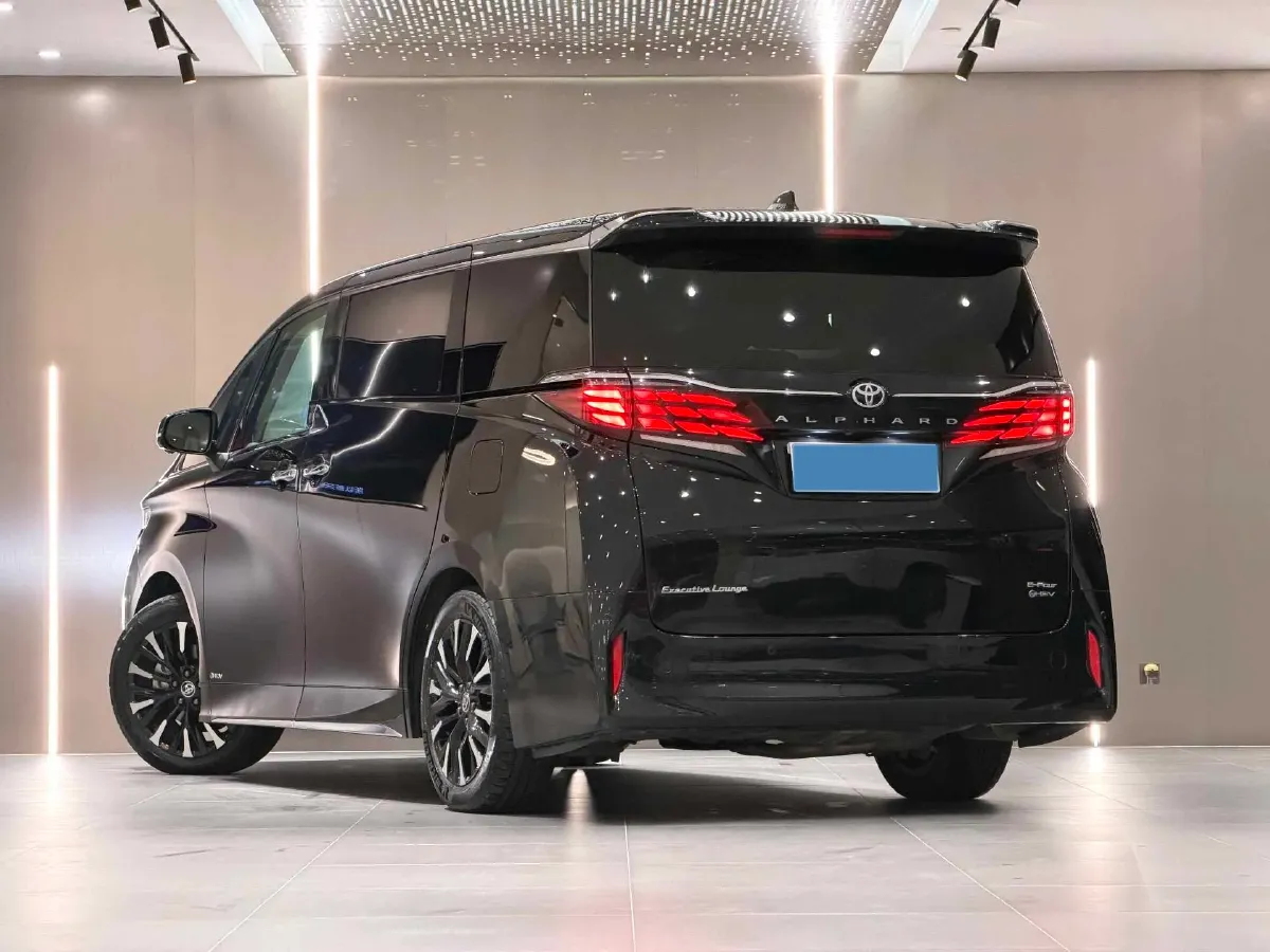 2024 Toyota Alphard 2.5L 190HP L4 E-CVT Hybrid,autocango,china used car exporter,china ev exporter,chinese used car exporter,chinese used ev exporter