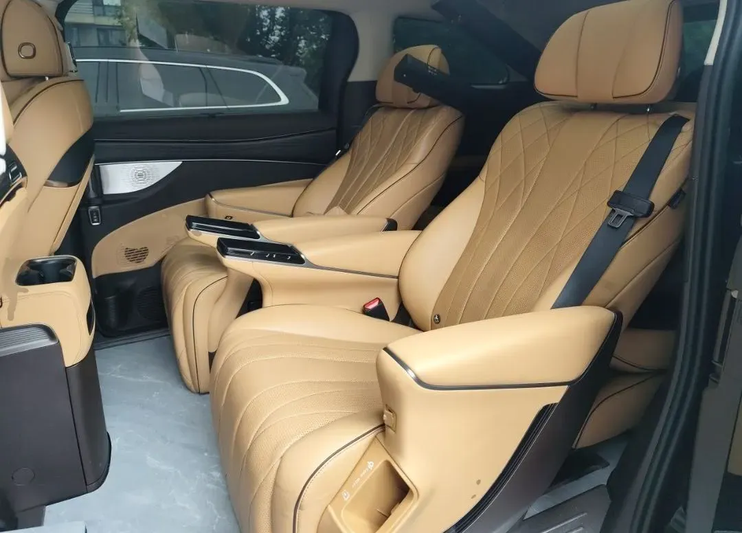 2024 Denza D9 1.5T 139HP L4 E-CVT PHEV 40KWH,autocango,china used car exporter,china ev exporter,chinese used car exporter,chinese used ev exporter
