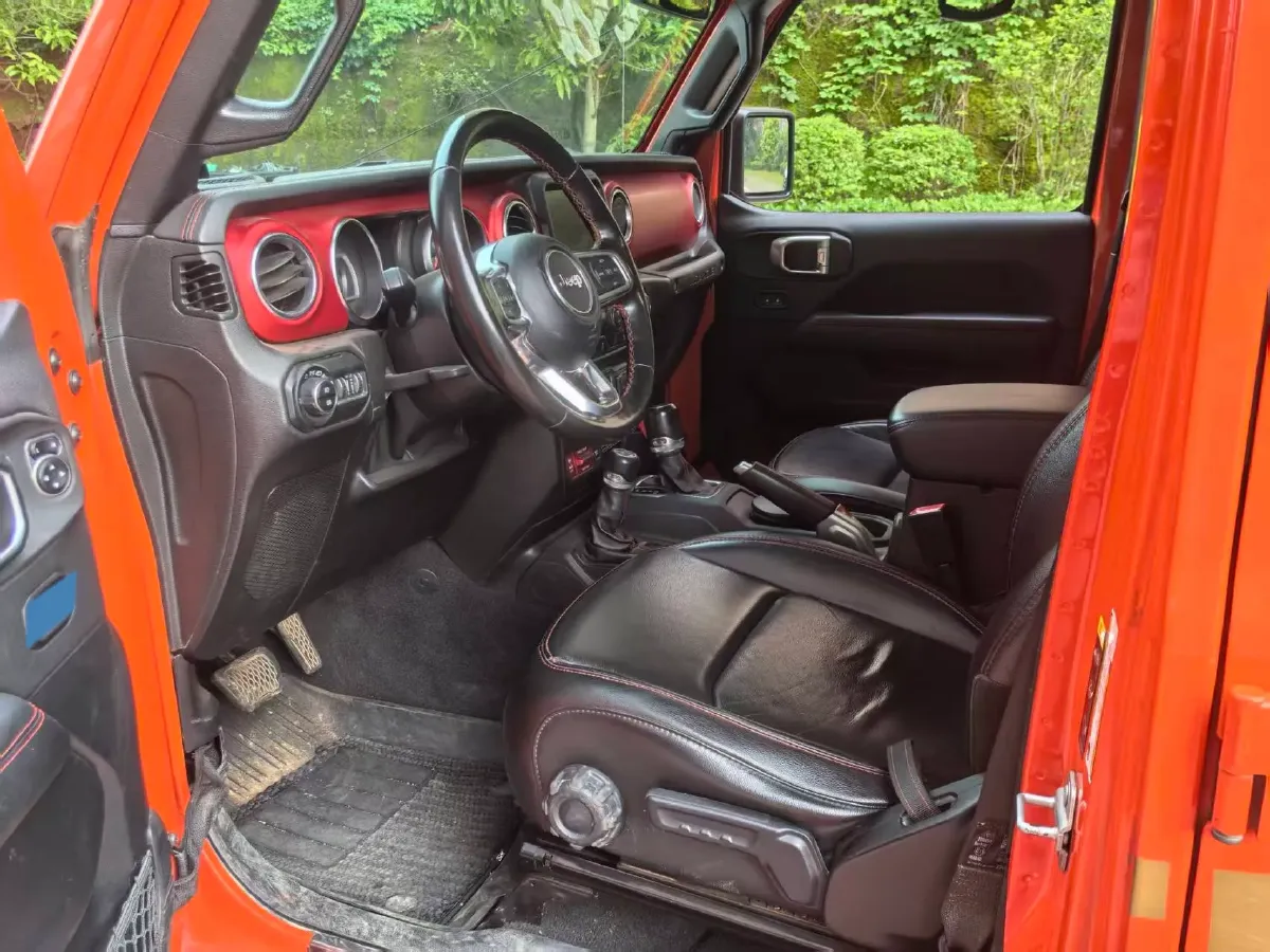 2019 Jeep Wrangler 2.0T 266HP L4 8AT,autocango,china used car exporter,china ev exporter,chinese used car exporter,chinese used ev exporter
