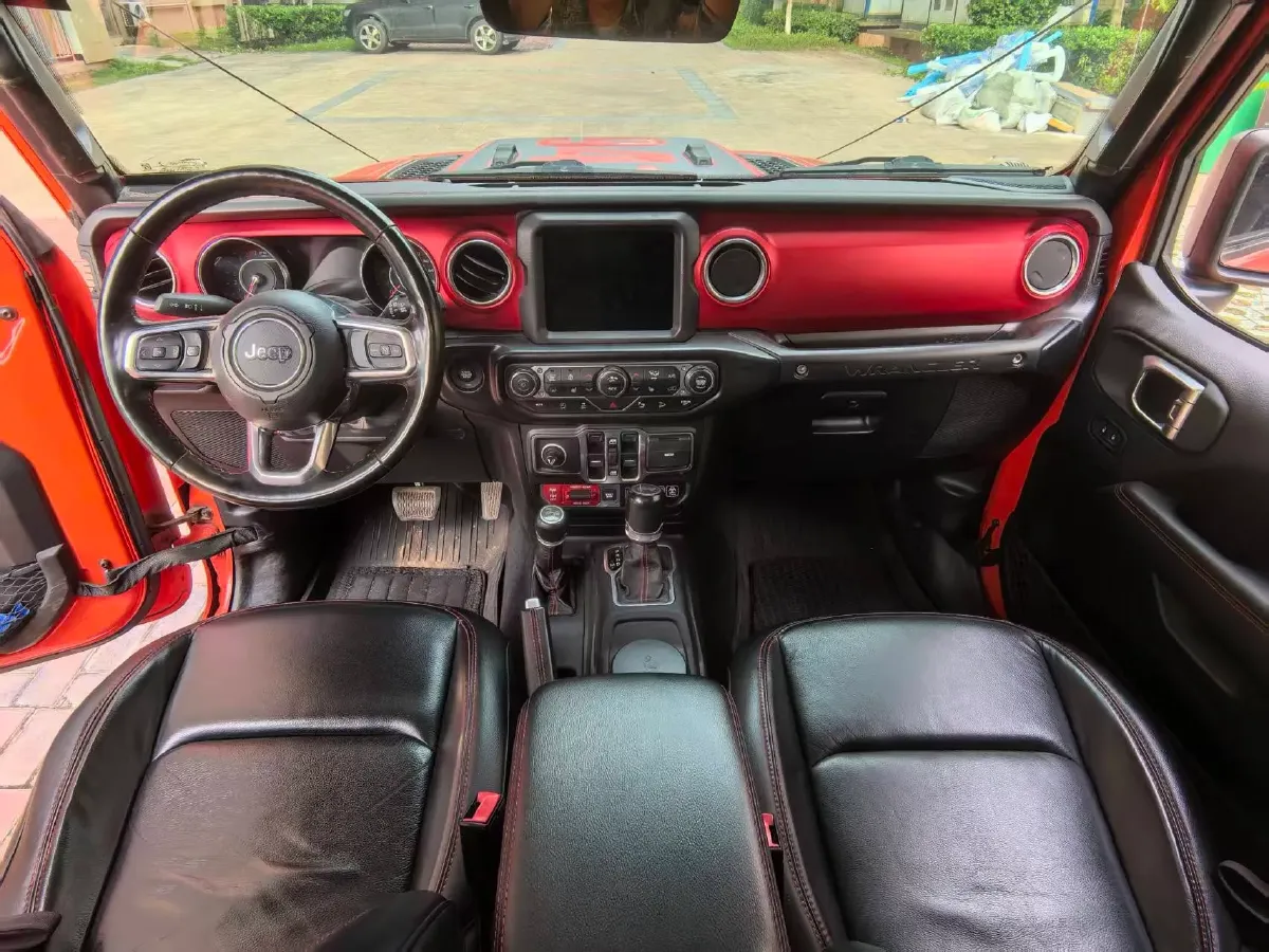 2019 Jeep Wrangler 2.0T 266HP L4 8AT,autocango,china used car exporter,china ev exporter,chinese used car exporter,chinese used ev exporter