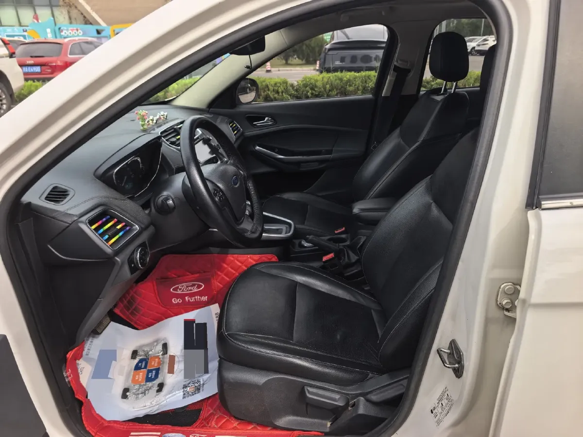 2017 Ford Escort 1.5L 113HP L4 6AT,autocango,china used car exporter,china ev exporter,chinese used car exporter,chinese used ev exporter