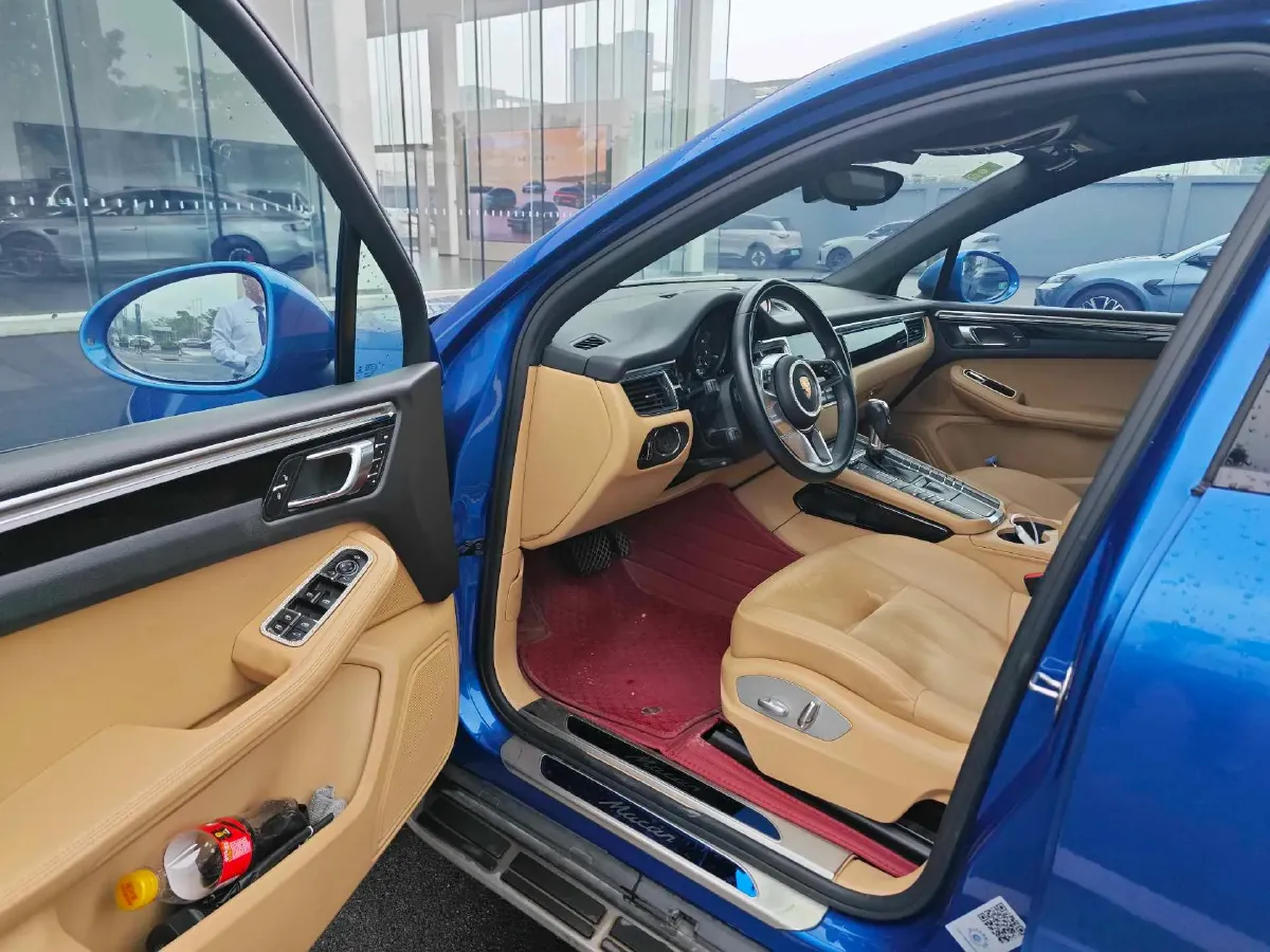2017 Porsche Macan 2.0T 252HP L4 7DCT,autocango,china used car exporter,china ev exporter,chinese used car exporter,chinese used ev exporter