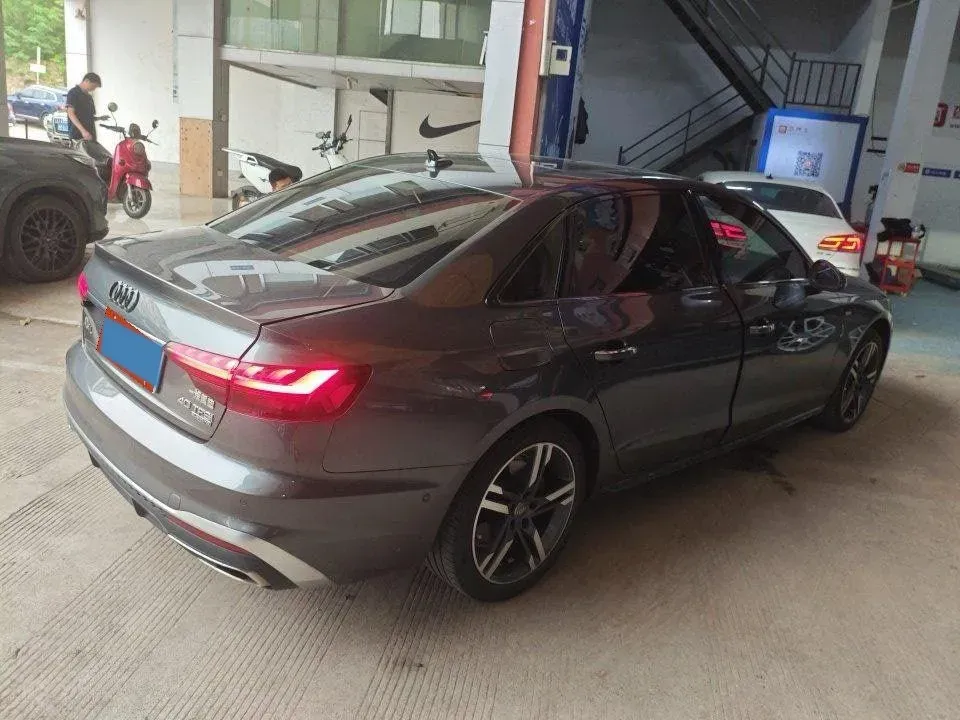 2020 Audi A4L 2.0T 190HP L4 7DCT,autocango,china used car exporter,china ev exporter,chinese used car exporter,chinese used ev exporter