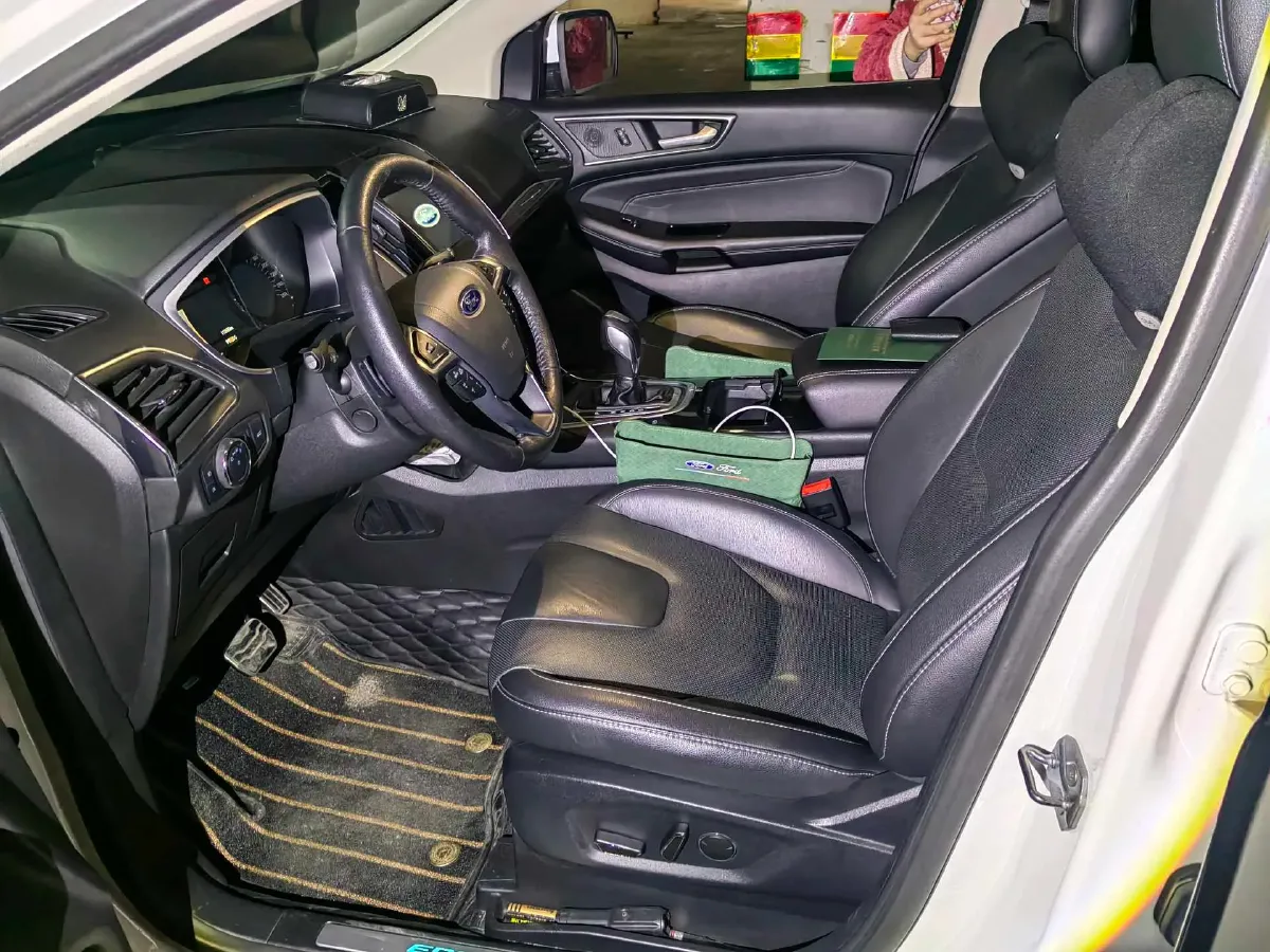 2018 Ford Edge 2.0T 245HP L4 6AT,autocango,china used car exporter,china ev exporter,chinese used car exporter,chinese used ev exporter
