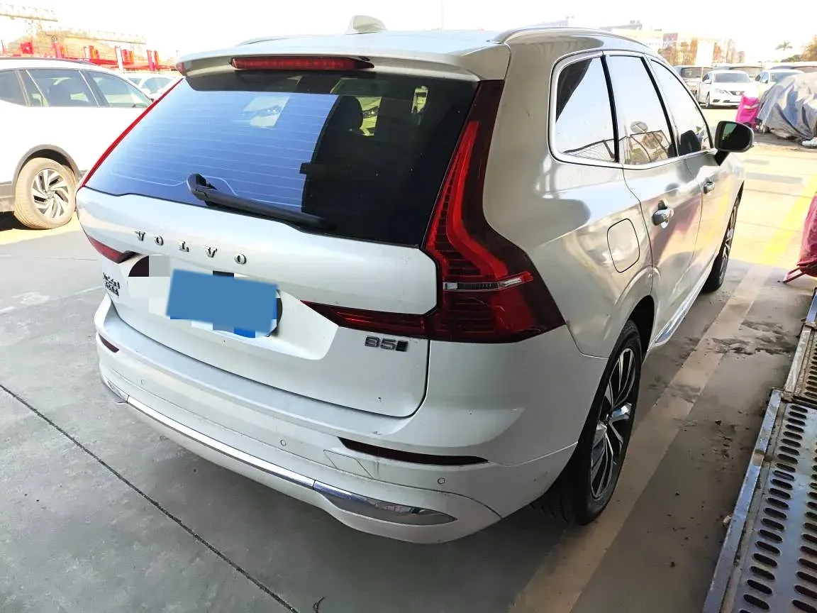 2023 Volvo XC60 2.0T 250HP L4 8AT,autocango,china used car exporter,china ev exporter,chinese used car exporter,chinese used ev exporter