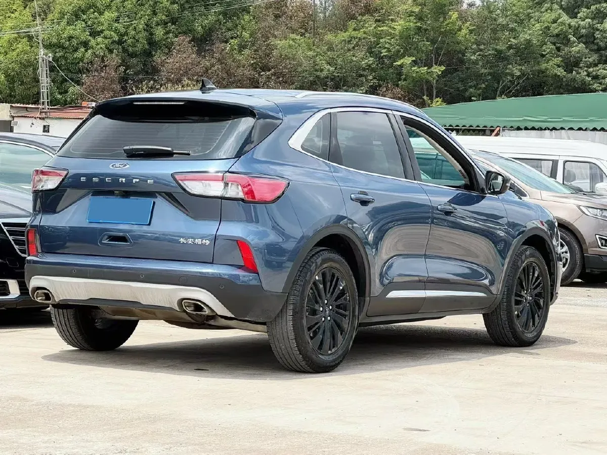 2024 Ford Escape 2.0T 248HP L4 8AT,autocango,china used car exporter,china ev exporter,chinese used car exporter,chinese used ev exporter